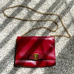 This is an authentic SALVATORE FERRAGAMO Shoulder Bag in Red.